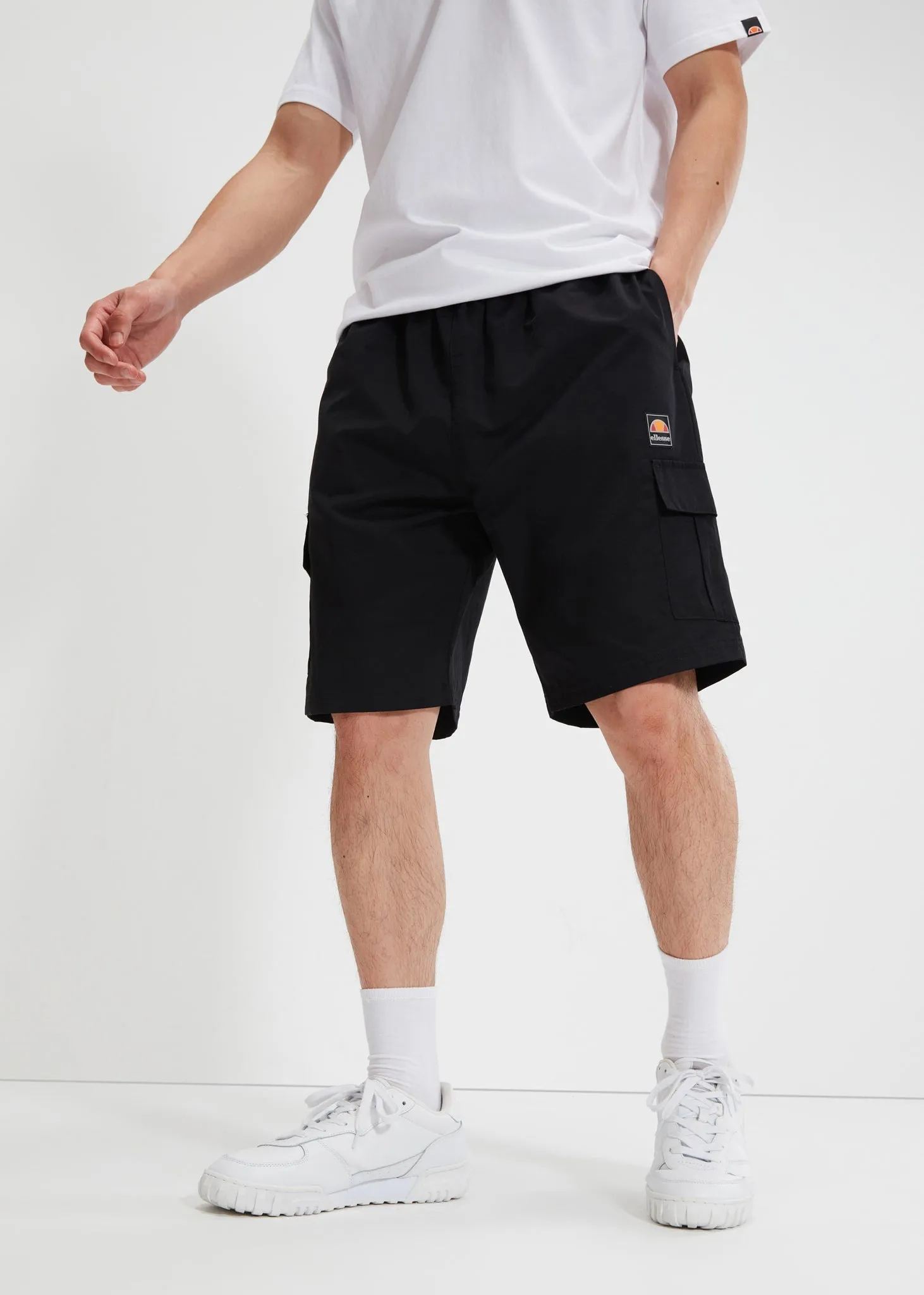 Caprera cargo short - black